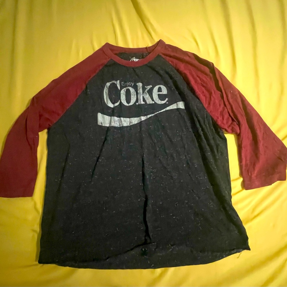 Distressed Coca Cola “Enjoy Coke” Baseball Tshirt XXL